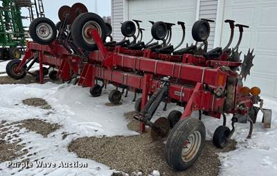 J.I. Case 183 Row Crop Cultivator