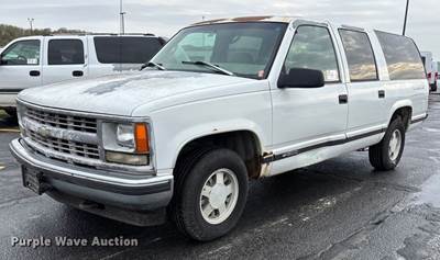 1999 Chevrolet Suburban C1500 Suv