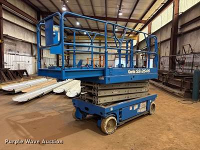 1999 Genie GS-2646 Scissor Lift