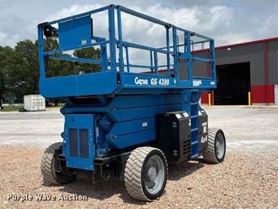 2016 Genie GS4390 Scissor Lift