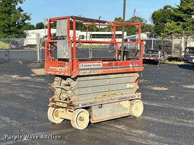 2006 Skyjack SJ3226 Scissor Lift