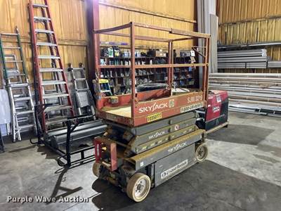 2015 Skyjack SJIII-3219 Scissor Lift