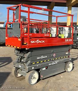 2014 Skyjack Sjiii 3226 Scissor Lift