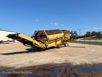 2005 Screen Machine 621T Trommel Screen