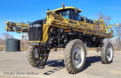 2020 Rogator RG900C Sprayer