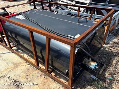 2024 AGT SSBM72 72" Skid Steer Sweeper