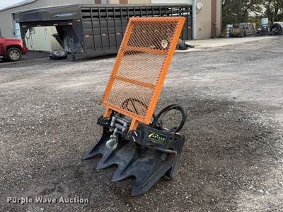 Used Arteer Skid Steer Winch, 15000 lb Pulling Capacity