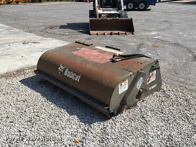 2019 Bobcat 72" Skid Steer Sweeper Attachment