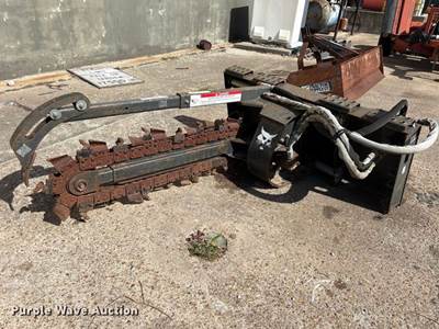 2013 Bobcat LT213 Skid Steer Trencher