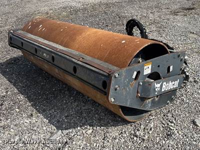 2014 Bobcat Roller 73 Skid Steer Vibratory Roller, 73" Width