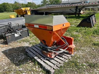 2009 Bobcat HS8 Skid Steer Spreader, Serial # AC1N00170
