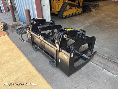2022 Caterpillar 72" Skid Steer Grapple Bucket