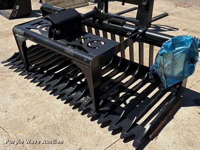 KC Skid Steer Grapple Bucket, 76" Width