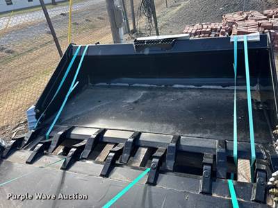 Land Pride Skid Steer Bucket