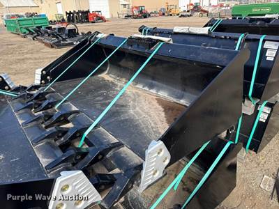 Land Pride Skid Steer Bucket