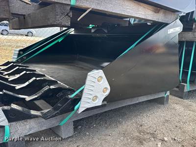 Land Pride Skid Steer Bucket