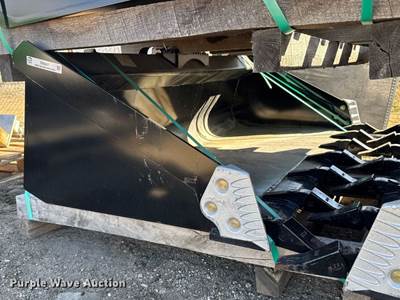 Land Pride Skid Steer Bucket