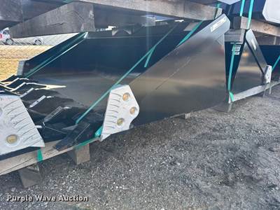 Land Pride Skid Steer Bucket