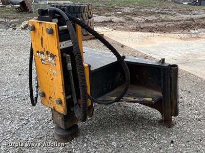 Montana 750R Rancher Skid Steer Post Driver