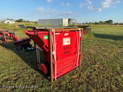 Raytree RMBC72 72" Skid Steer Crusher with Weld-On Cutting Edge