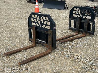 Used (2) Blue Diamond Skid Steer Forks, 2000 lb 36" & 4000 lb 42"