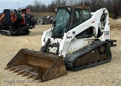 2003 Bobcat T300 Tracked Skid Steer Loader