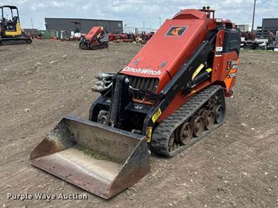 2018 Ditch Witch SK1050 Compact Utility Loader
