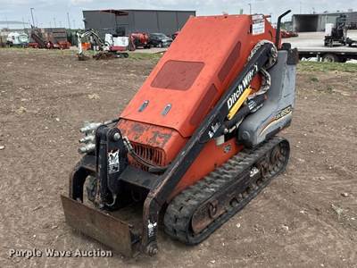 2007 Ditch Witch SK650 Compact Utility Loader