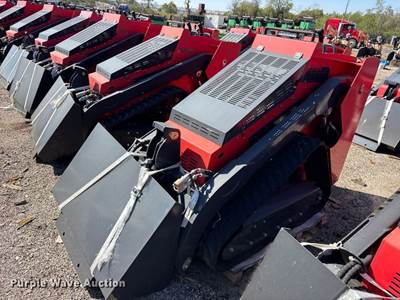 Erie SCL850 Compact Utility Loader