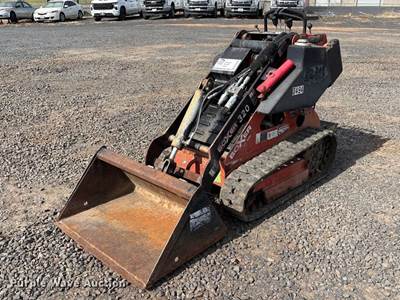 2017 Morbark Boxer 320 Compact Utility Loader