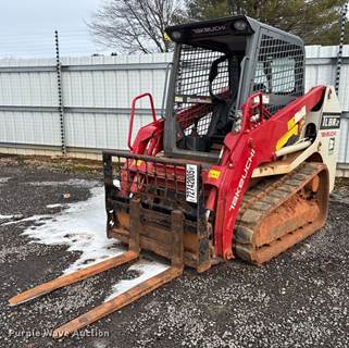 Takeuchi TL8R-2 Tracked Skid Steer Loader