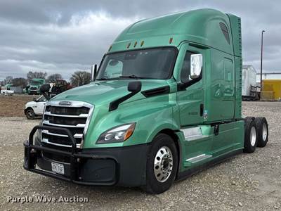 2022 Freightliner Cascadia 126 Semi Truck