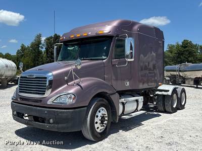 2016 Freightliner Columbia 120 Glider Semi Truck