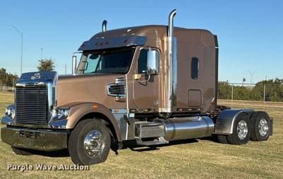 2016 Freightliner Coronado Glider Kit Semi Truck