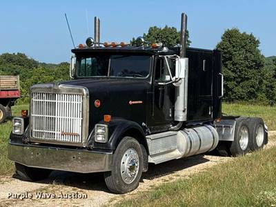 1987 International F-9370 Semi Truck