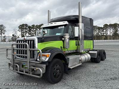 2023 International HX520 Semi Truck