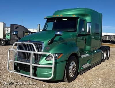 2022 International LT625 Semi Truck
