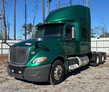 2020 International LT625 Semi Truck