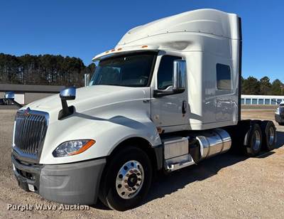 2020 International LT625 Semi Truck
