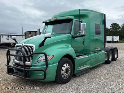2022 International LT625 Semi Truck
