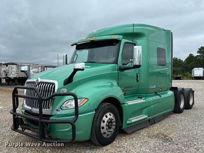 2022 International LT625 Semi Truck