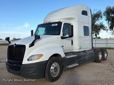 2020 International LT625 Semi Truck