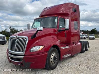 2018 International LT625 Semi Truck