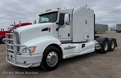 2012 Kenworth T660 Semi Truck