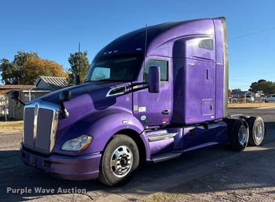 2019 Kenworth T680 Semi Truck