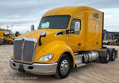 2022 Kenworth T680 Semi Truck