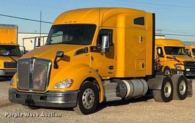 2022 Kenworth T680 Semi Truck