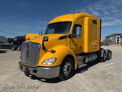 2022 Kenworth T680 Semi Truck