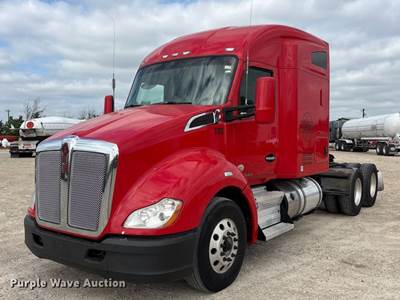 2020 Kenworth T680 Semi Truck