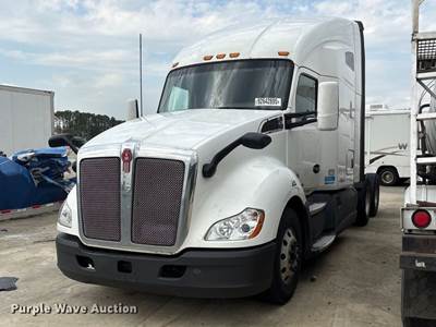 2017 Kenworth T680 Semi Truck